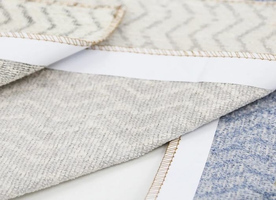 Tissu brillant de tweed de fantaisie de plaid de tapisserie d'ameublement de polyester d'ouate pour le sofa de vêtements