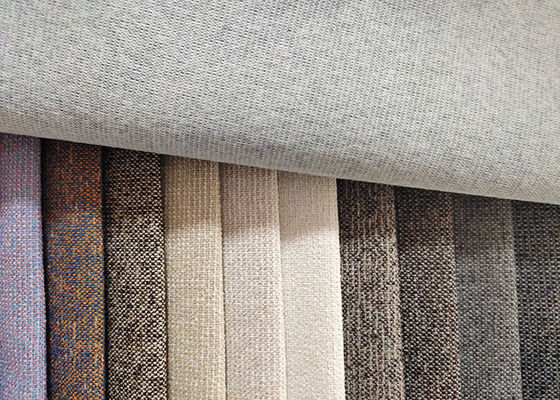 La tapisserie d'ameublement 100% de polyester Sofa Fabric Soft Plain Yarn a teint le textile tissé